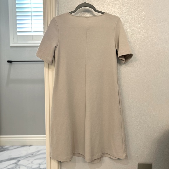 UNIQLO Women's Milano Ribbed V-Neck Dress - Picture 3 of 7